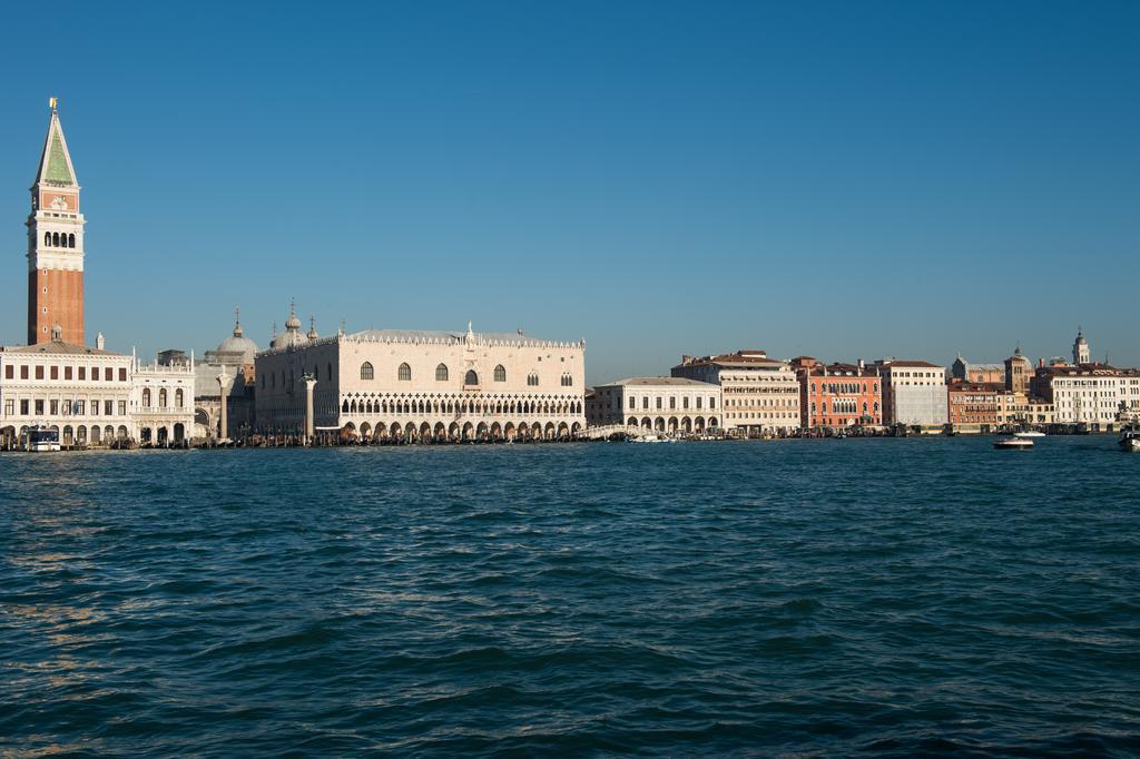 Апартаменти Residenza Giudecca Molino Stucky Венеція Екстер'єр фото