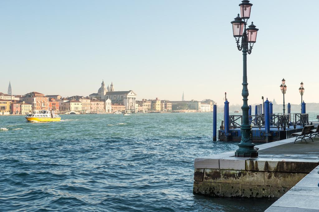 Апартаменти Residenza Giudecca Molino Stucky Венеція Номер фото