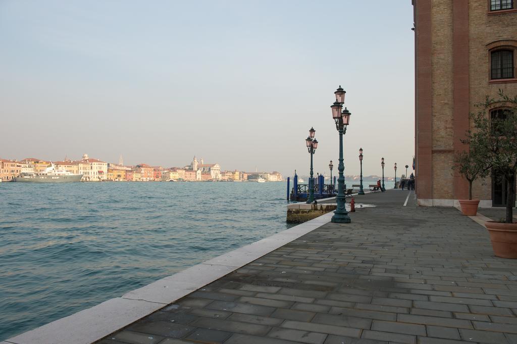 Апартаменти Residenza Giudecca Molino Stucky Венеція Екстер'єр фото